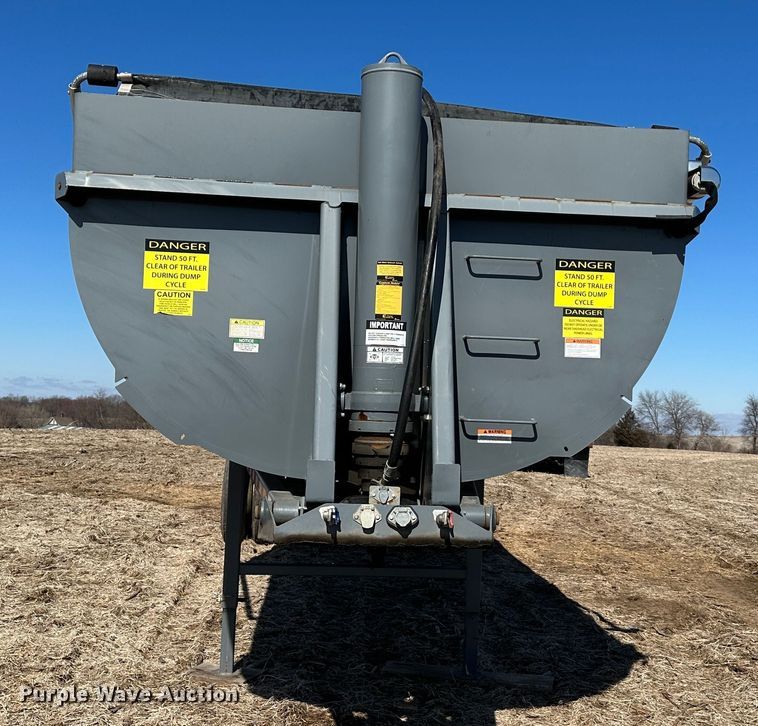 image for item DR6032 2017 Load King RH3226  end dump trailer