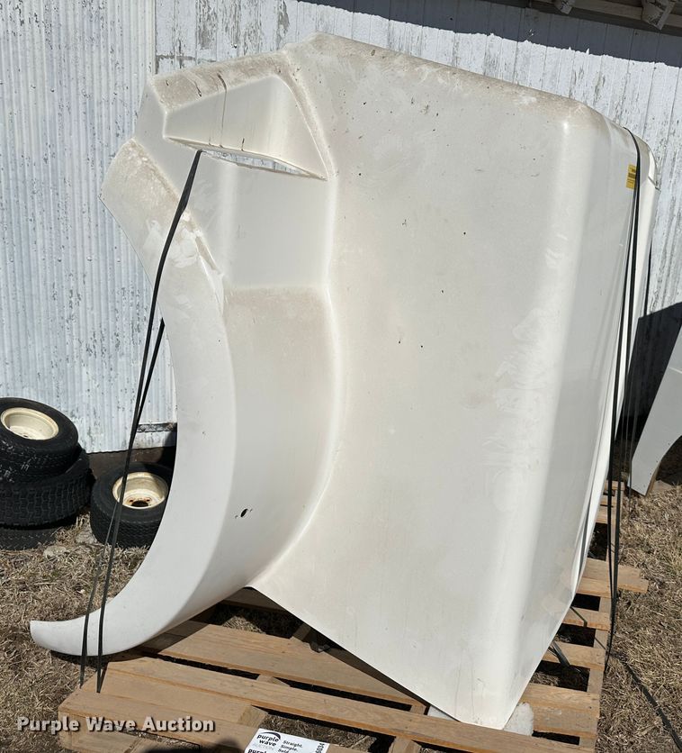 image for item DR6034 Kenworth  Hood