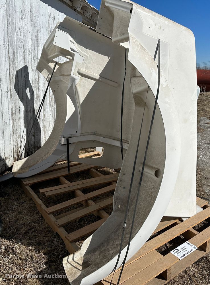 image for item DR6034 Kenworth  Hood