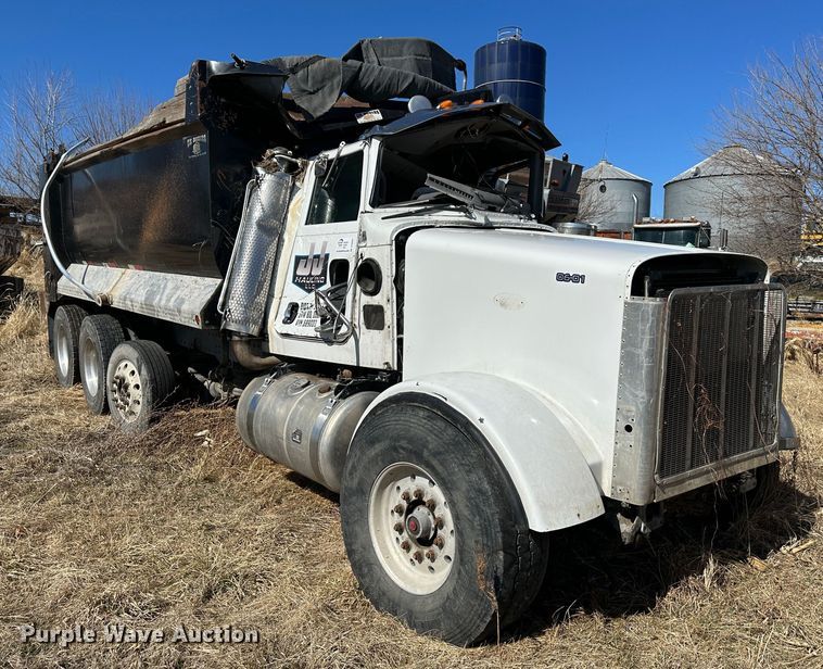 image for item DR6037 2007 Peterbilt 357  dump truck