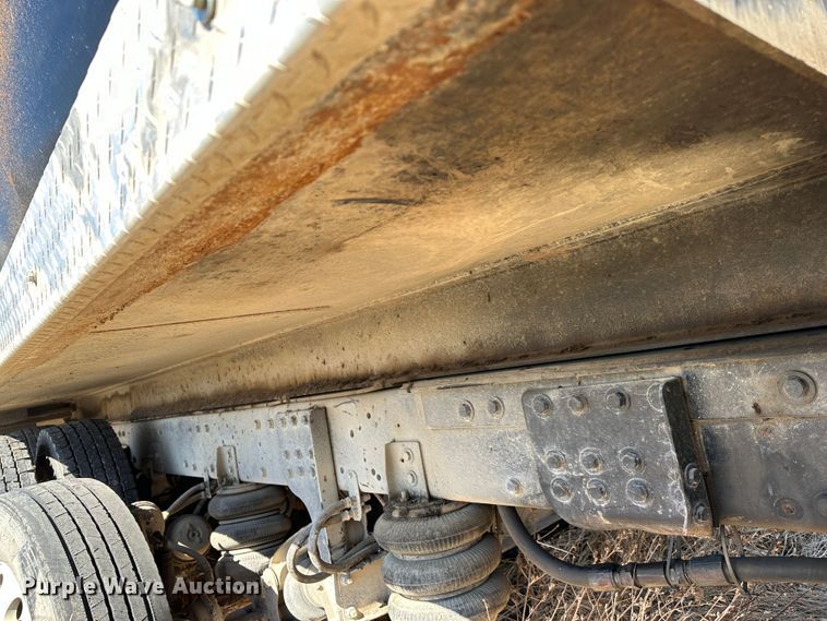 image for item DR6037 2007 Peterbilt 357  dump truck