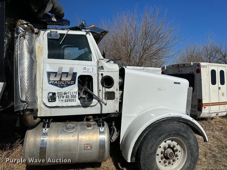 image for item DR6037 2007 Peterbilt 357  dump truck