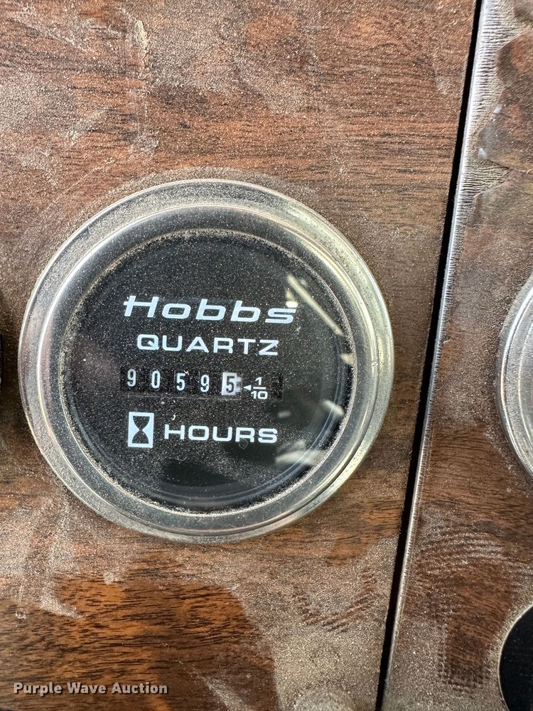 image for item DR6039 1995 Peterbilt 378  dump truck