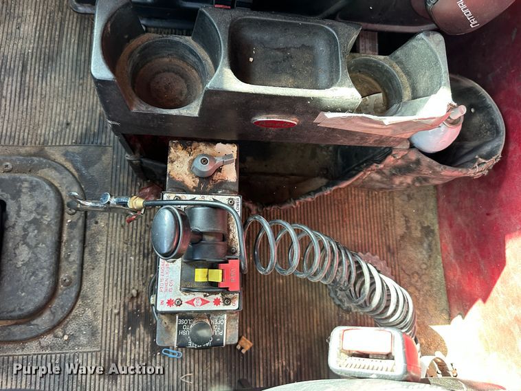 image for item DR6039 1995 Peterbilt 378  dump truck