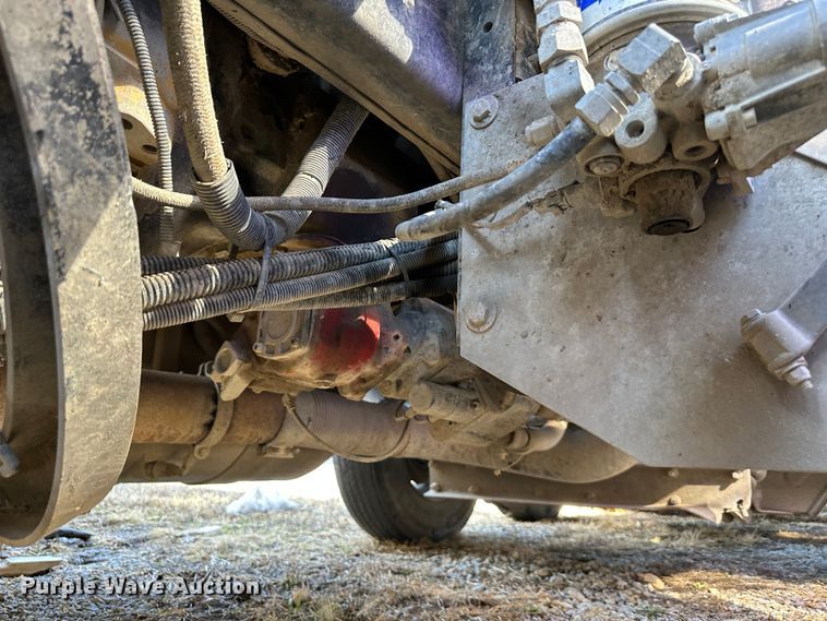 image for item DR6039 1995 Peterbilt 378  dump truck