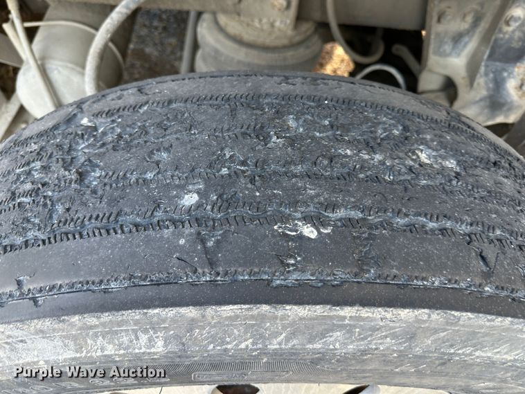 image for item DR6039 1995 Peterbilt 378  dump truck