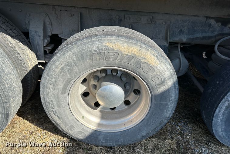 image for item DR6039 1995 Peterbilt 378  dump truck