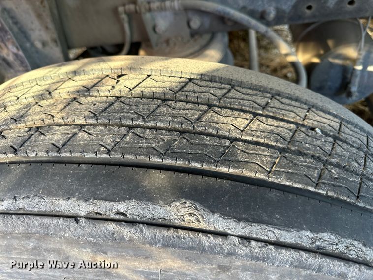 image for item DR6039 1995 Peterbilt 378  dump truck