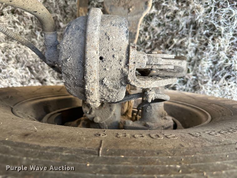 image for item DR6040 2007 Freightliner Business Class M2  dump truck