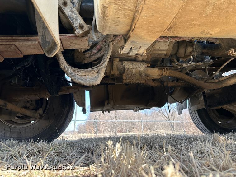 image for item DR6040 2007 Freightliner Business Class M2  dump truck