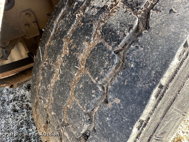 image for item DR6040 2007 Freightliner Business Class M2  dump truck