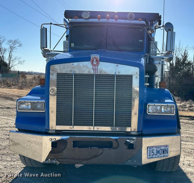 image for item DR6043 Kenworth  dump truck