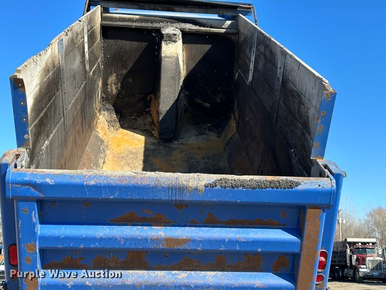 image for item DR6043 Kenworth  dump truck