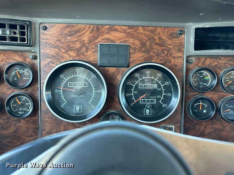 image for item DR6043 Kenworth  dump truck