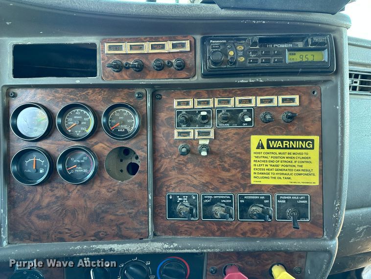 image for item DR6043 Kenworth  dump truck