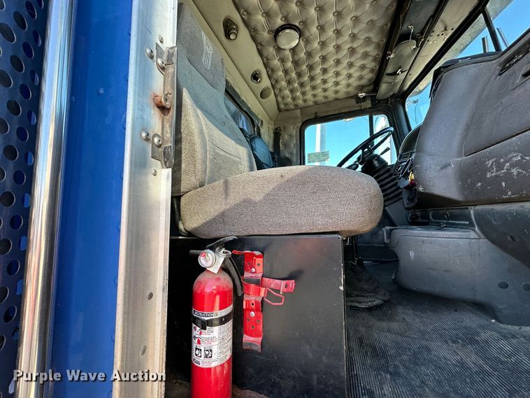 image for item DR6043 Kenworth  dump truck