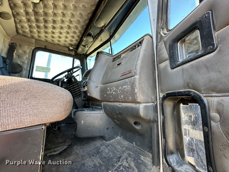 image for item DR6043 Kenworth  dump truck