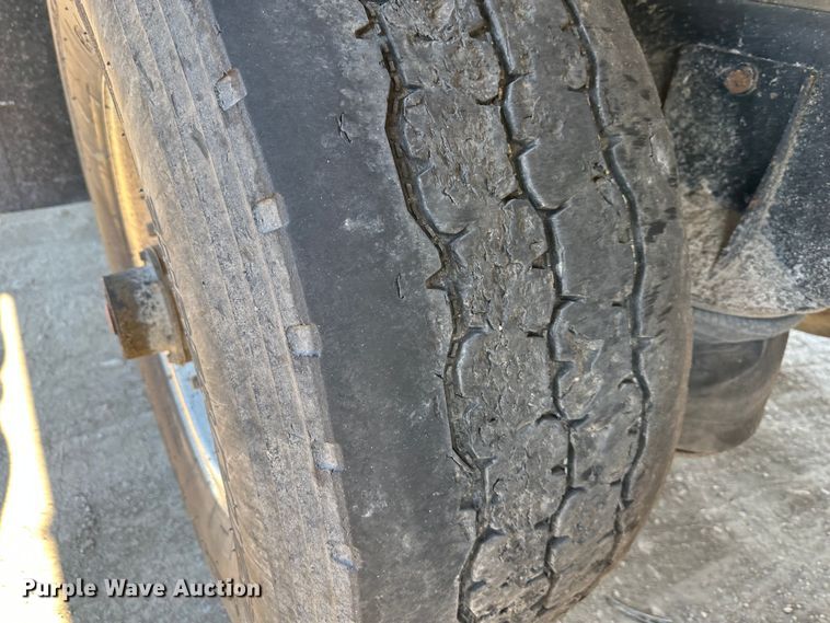 image for item DR6043 Kenworth  dump truck