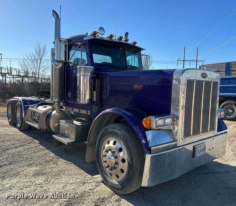 image for item DR6044 2003 Peterbilt 379  semi truck
