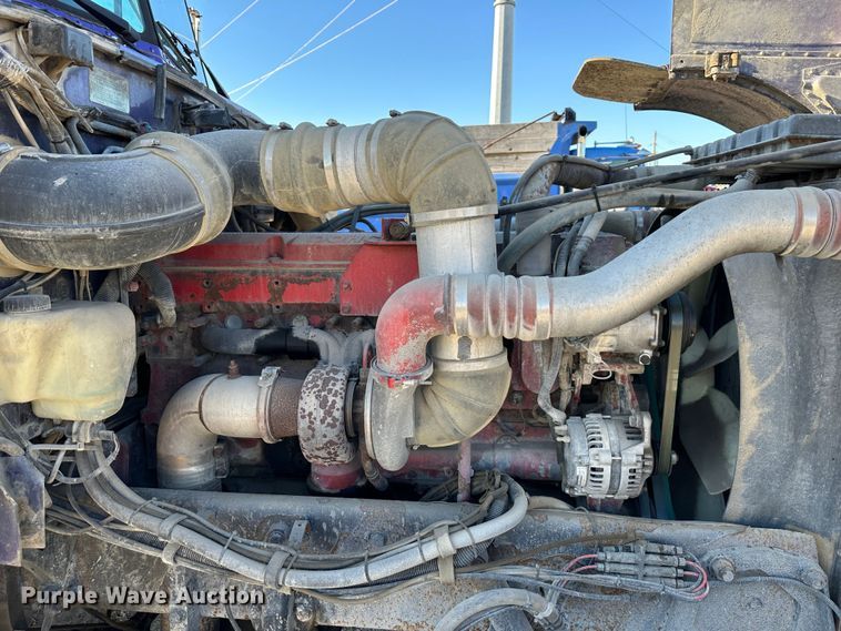 image for item DR6044 2003 Peterbilt 379  semi truck