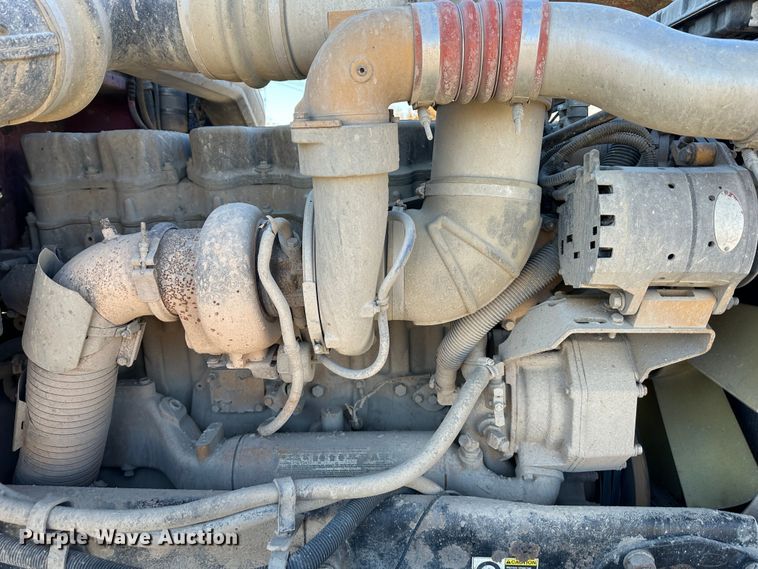 image for item DR6045 2003 Peterbilt 357  dump truck