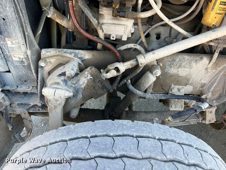 image for item DR6045 2003 Peterbilt 357  dump truck