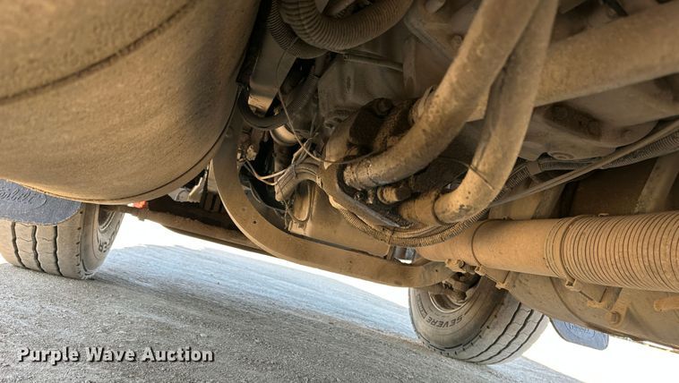 image for item DR6045 2003 Peterbilt 357  dump truck