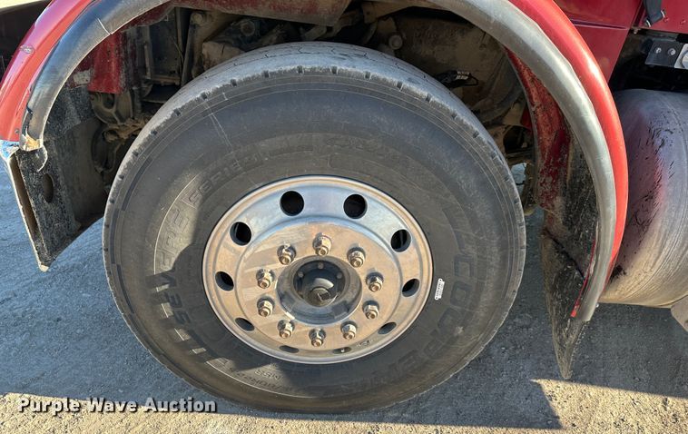 image for item DR6045 2003 Peterbilt 357  dump truck