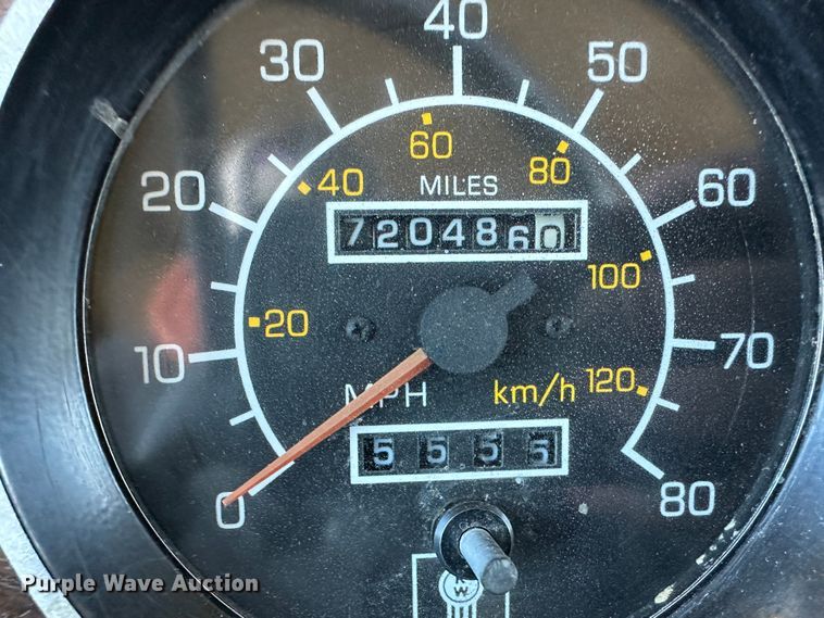 image for item DR6046 1997 Kenworth T800  dump truck