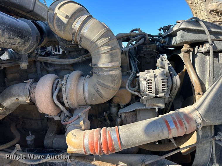 image for item DR6046 1997 Kenworth T800  dump truck