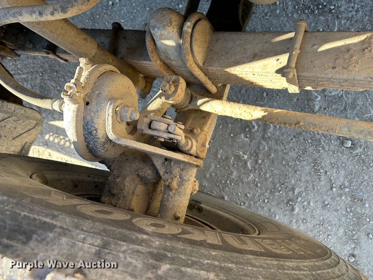 image for item DR6046 1997 Kenworth T800  dump truck