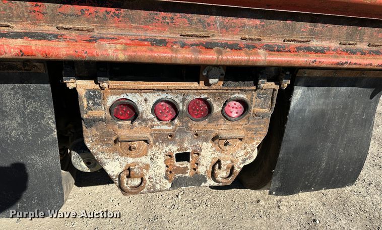 image for item DR6046 1997 Kenworth T800  dump truck