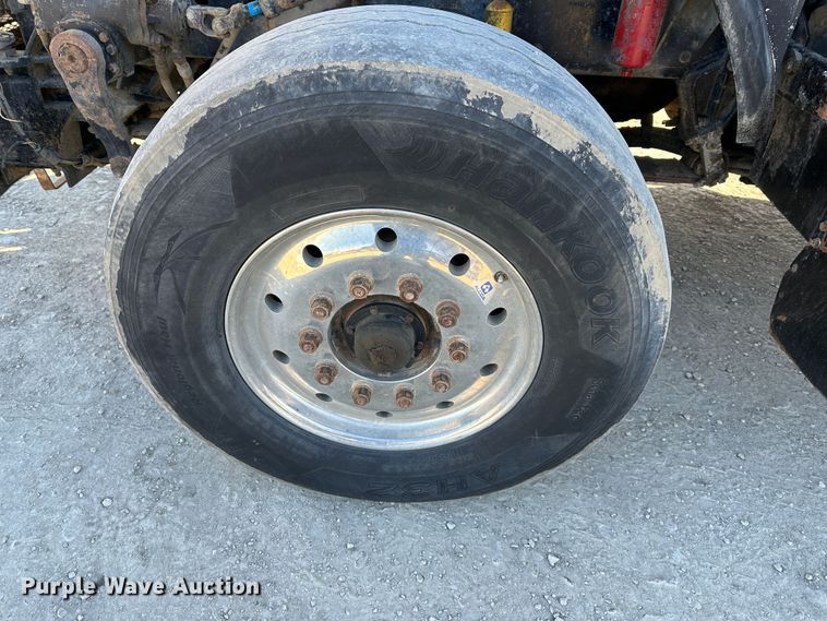 image for item DR6046 1997 Kenworth T800  dump truck