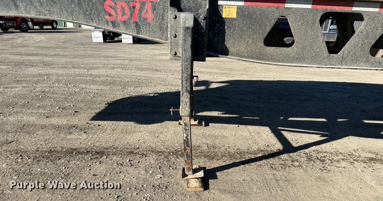 image for item DR6048 2010 Trail King  side dump trailer