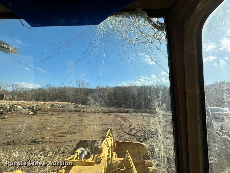 image for item DR6060 1986 Caterpillar 963  track loader