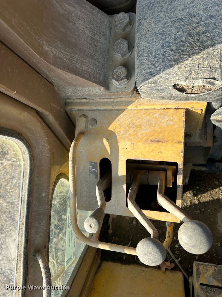 image for item DR6060 1986 Caterpillar 963  track loader