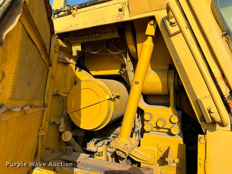 image for item DR6060 1986 Caterpillar 963  track loader