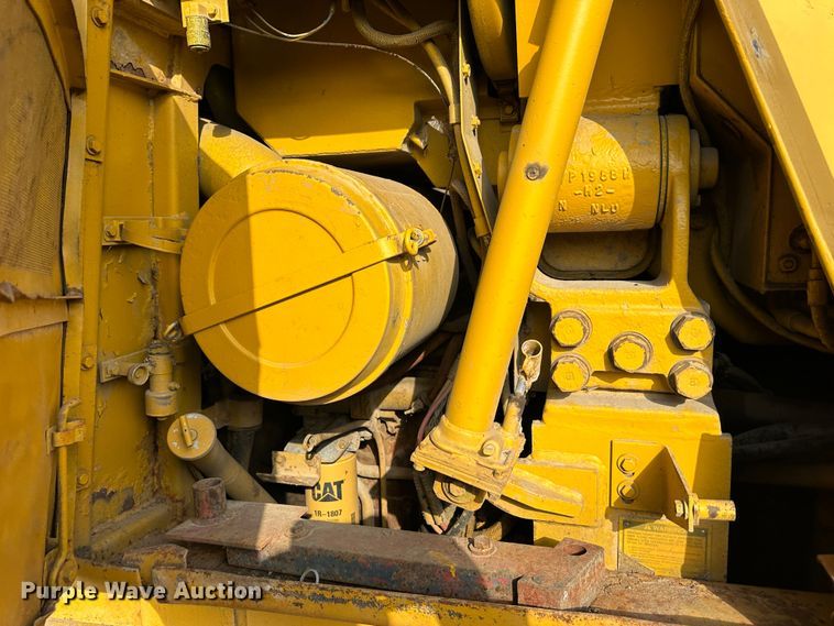image for item DR6060 1986 Caterpillar 963  track loader