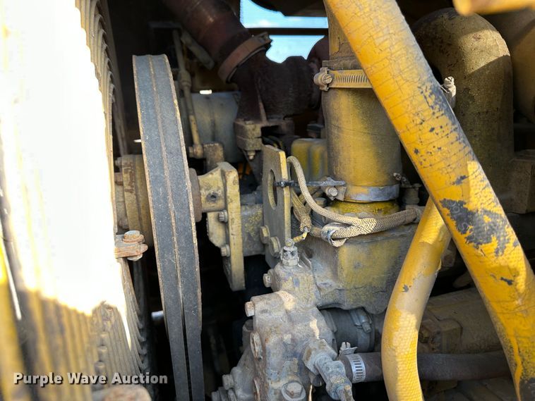 image for item DR6060 1986 Caterpillar 963  track loader