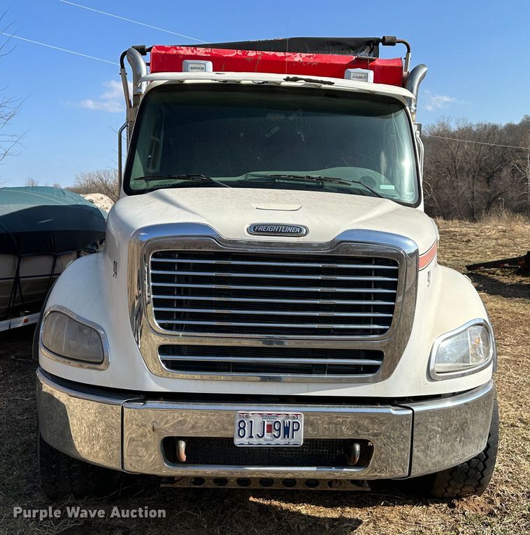 image for item DR6061 2007 Freightliner Business Class M2  dump truck