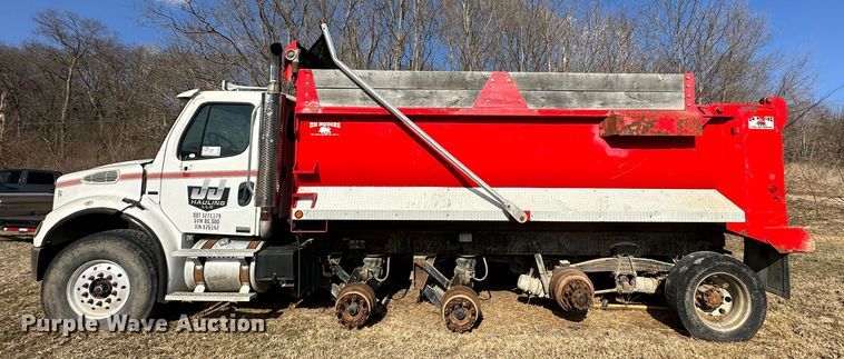 image for item DR6061 2007 Freightliner Business Class M2  dump truck