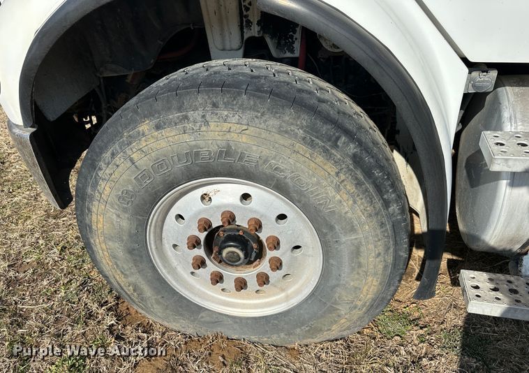 image for item DR6061 2007 Freightliner Business Class M2  dump truck