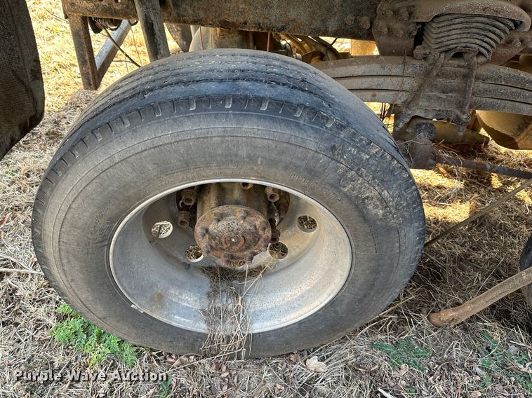 image for item DR6061 2007 Freightliner Business Class M2  dump truck