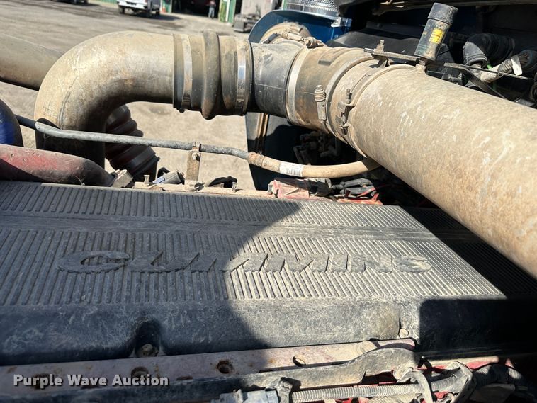 image for item DR6062 2012 Kenworth W900  truck cab and chassis