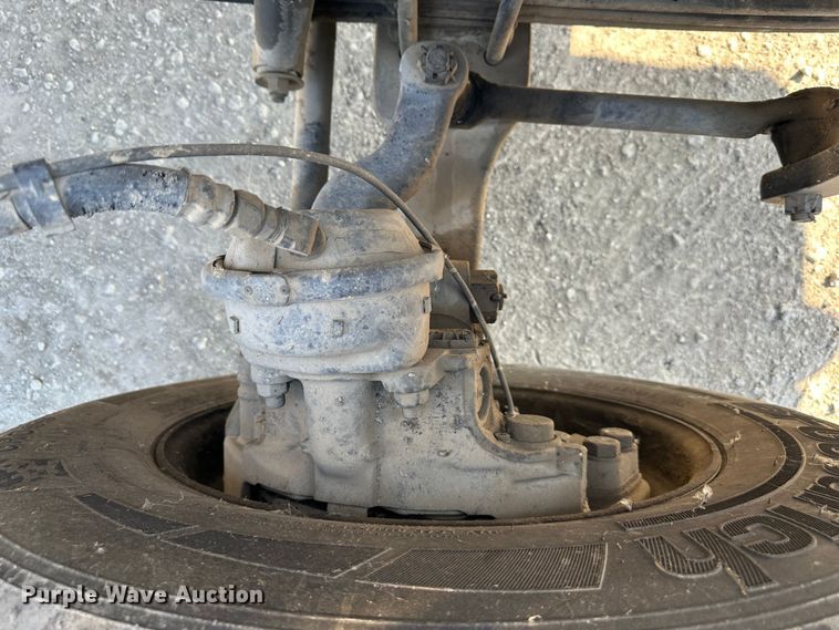 image for item DR6062 2012 Kenworth W900  truck cab and chassis