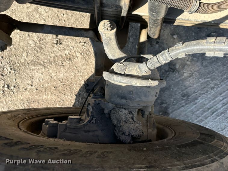 image for item DR6062 2012 Kenworth W900  truck cab and chassis