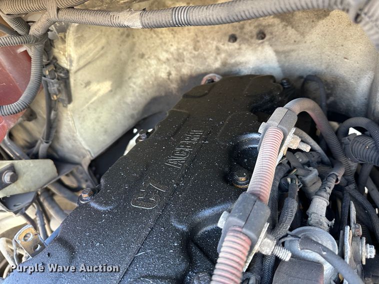 image for item DR6063 2006 Freightliner Business Class M2  semi truck