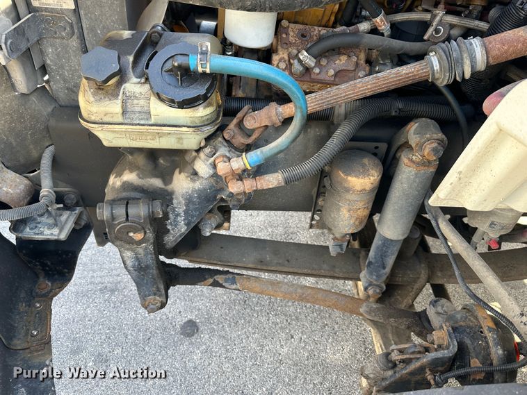 image for item DR6063 2006 Freightliner Business Class M2  semi truck