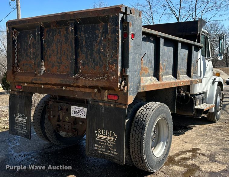 image for item DR6078 1998 Freightliner FL70  dump truck
