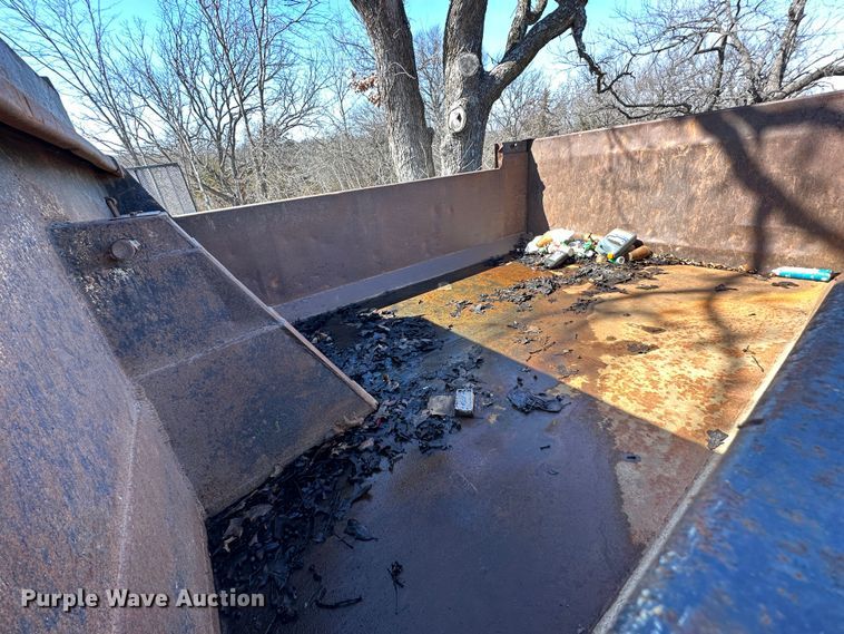 image for item DR6078 1998 Freightliner FL70  dump truck